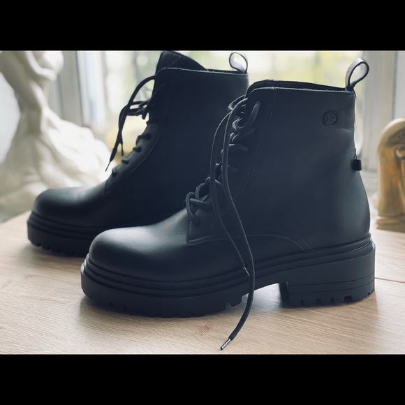 Brand name: Kachorovska, Black Smooth Leather Boot NEW Size 39 Euro, 8,5 US